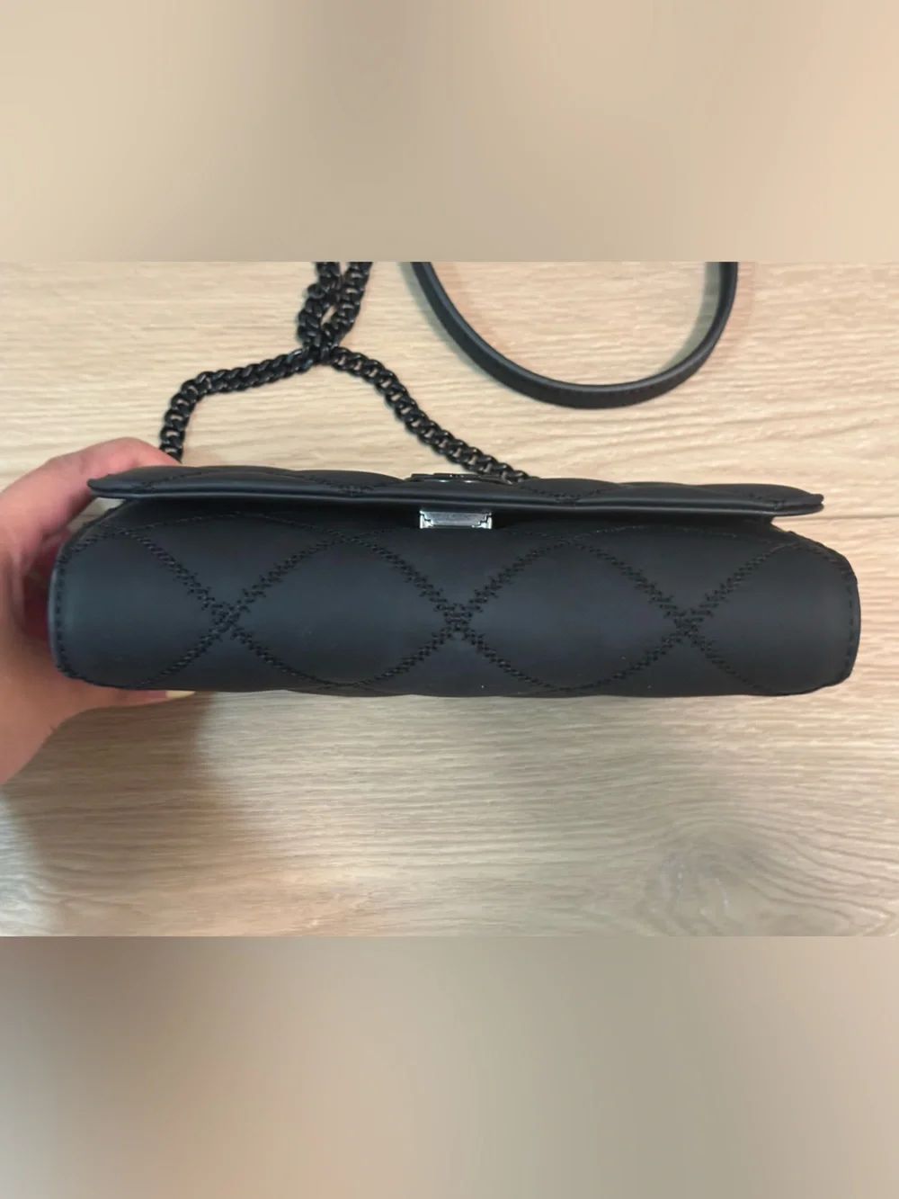 Tory Burch Black Quilted Leather Shoulder Bag with black Logo